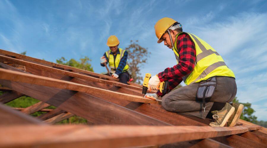 Professional Flat Roofing Installation services in Owendale, MI